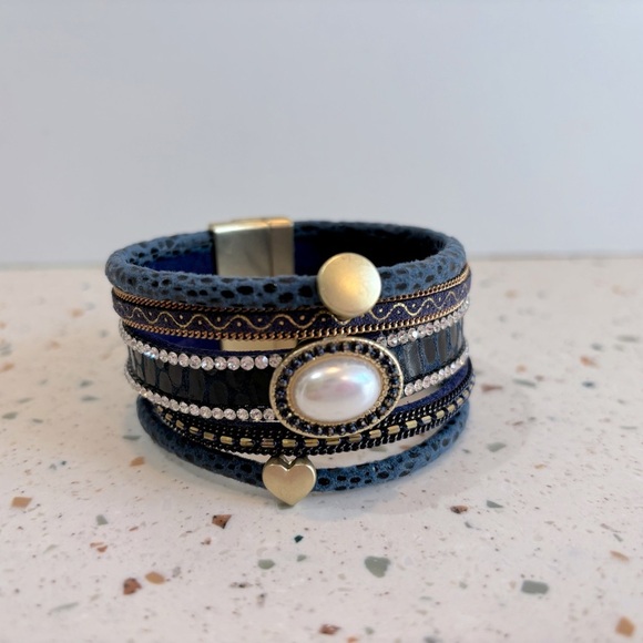 Multi Layered Wrap Cuff Charm Bracelet‎ - Picture 3 of 14